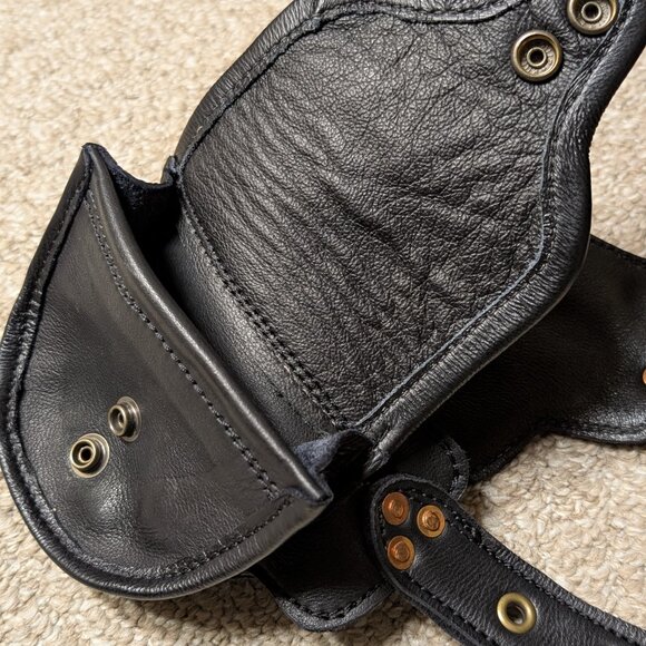 Earth Nynja Handmade Leather Utility Pocket Belt & Thigh Bag - Black/Brass - Picture 11 of 15
